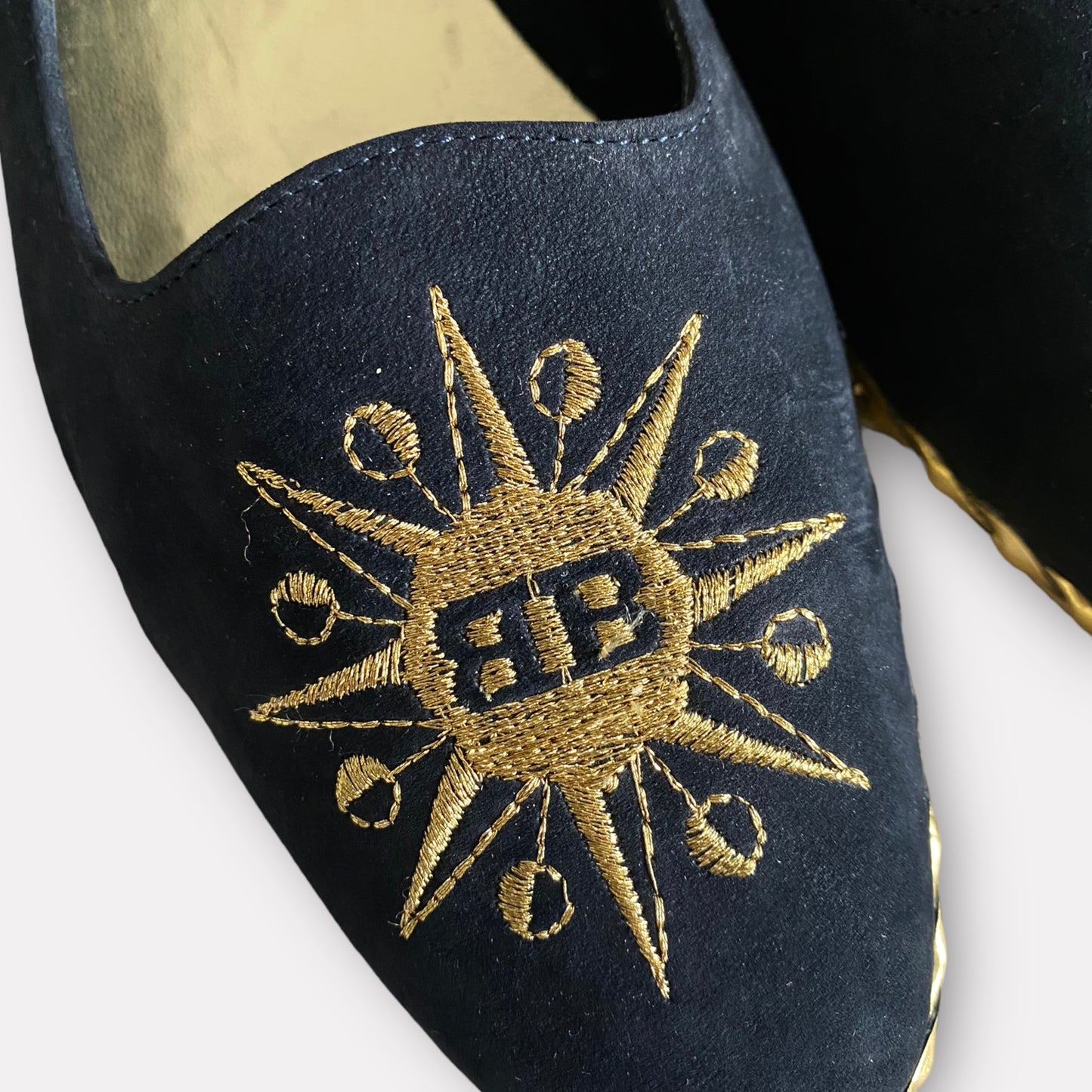 Bally Black Flat Espadrilles Embroidered Starry Suede Gold Embellished Size 6