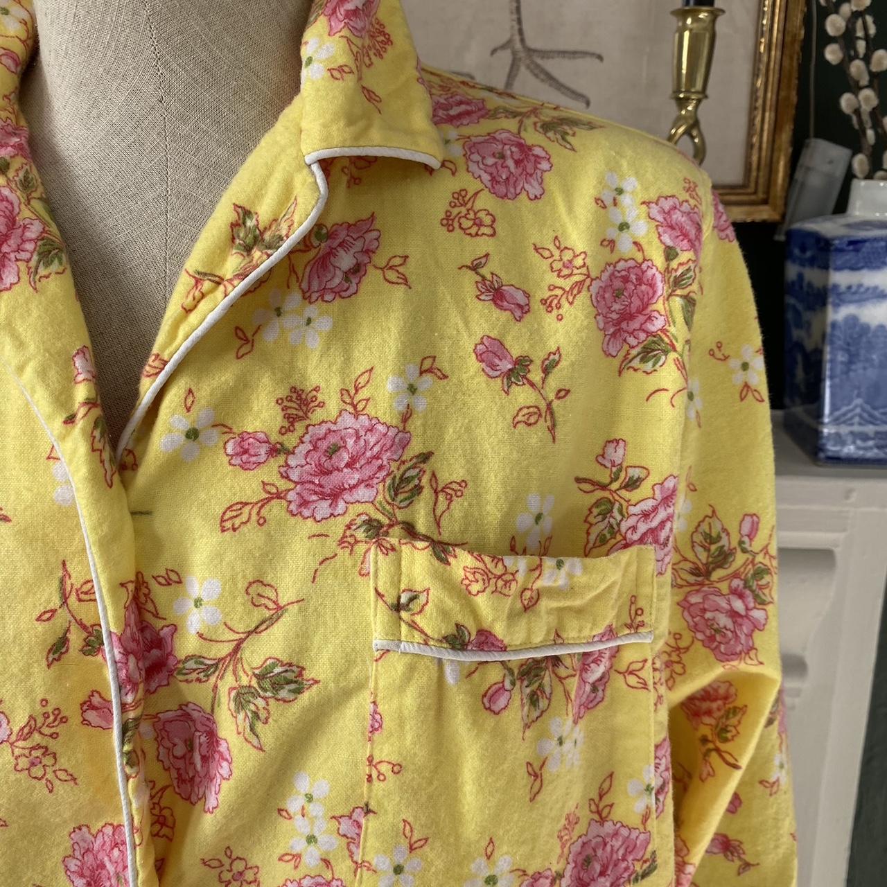 Vintage 60s Flannel Pyjama Set Yellow and Floral Size UK 12