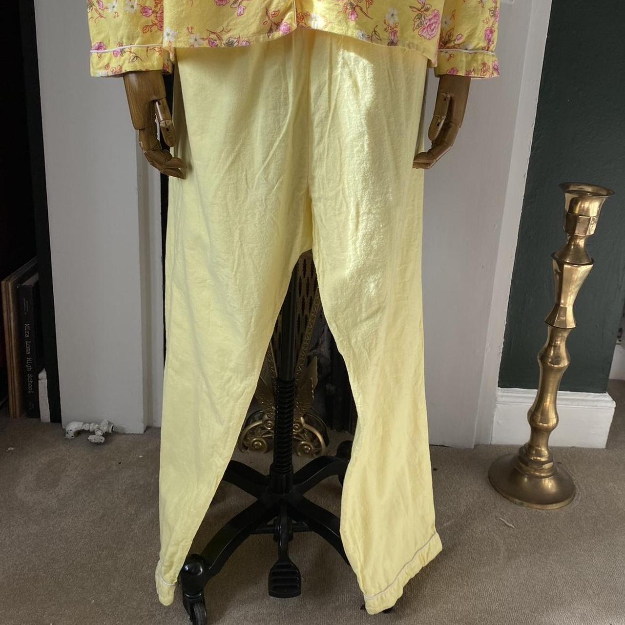 Vintage 60s Flannel Pyjama Set Yellow and Floral Size UK 12