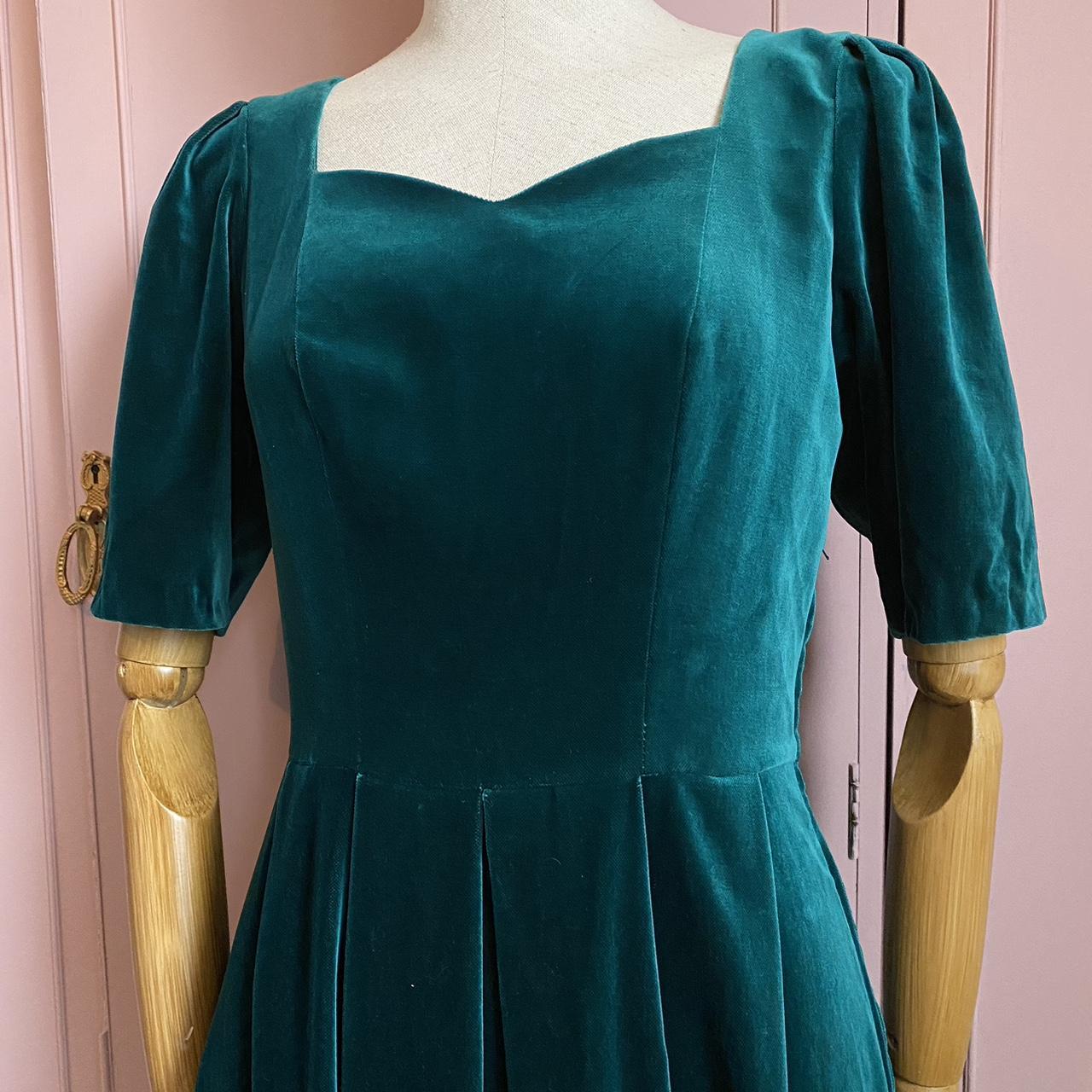 Vintage 90s Laura Ashley Dress Green Velvet Maxi Dress Buttons Up the Back Long Pleated Skirt Half S