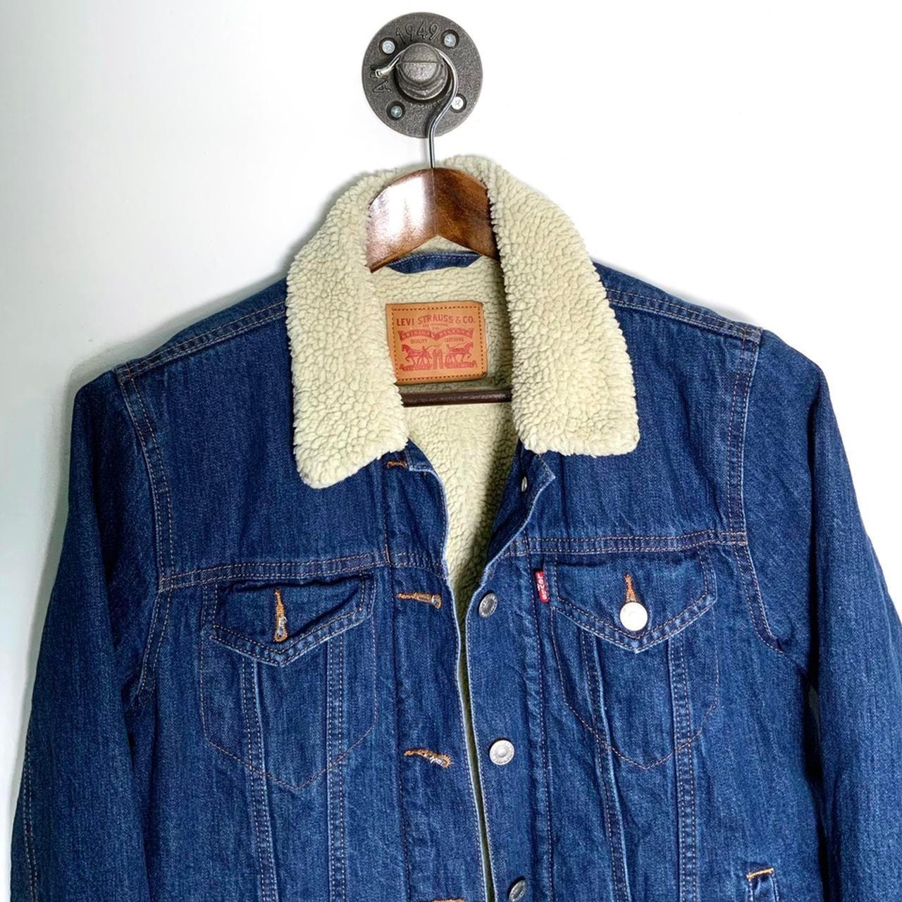 Levi's Denim Jacket Fleece Lined Padded Blue Jean Jacket Dark Wash with Button Closer and Front Pock